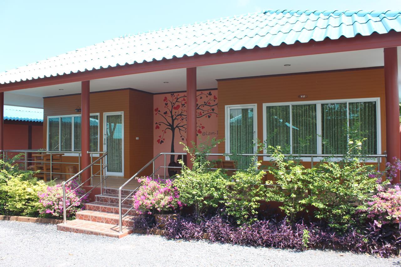 Lam-Tong Resort Don Sak Exterior photo